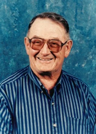 Charles Taylor Obituary | 1924 - 2015 | Yakima Herald Republic Broadsheet