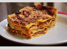 lasagna bolognese with bechamel sauce