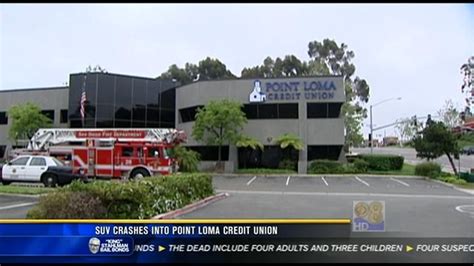 SUV crashes into Point Loma Credit Union | cbs8.com