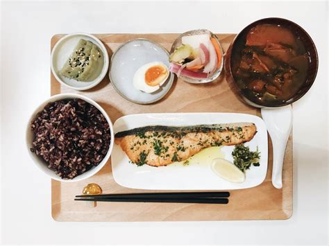 22 Best Brunch Destinations in Los Angeles For Mimosas and More