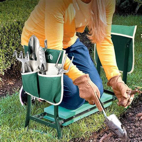 TomCare Garden Kneeler / Seat With Tool Pouches | The Green Head