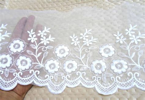 Strala White Color Laces for Dresses, Sarees, Lehenga, Suits, Bags ...