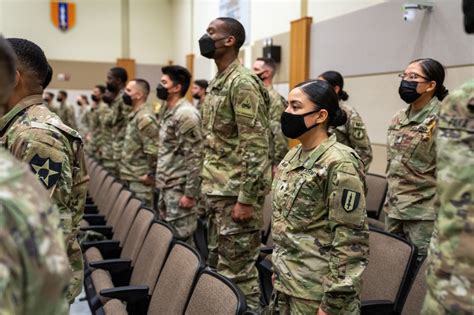 BLC Graduation 的图像结果