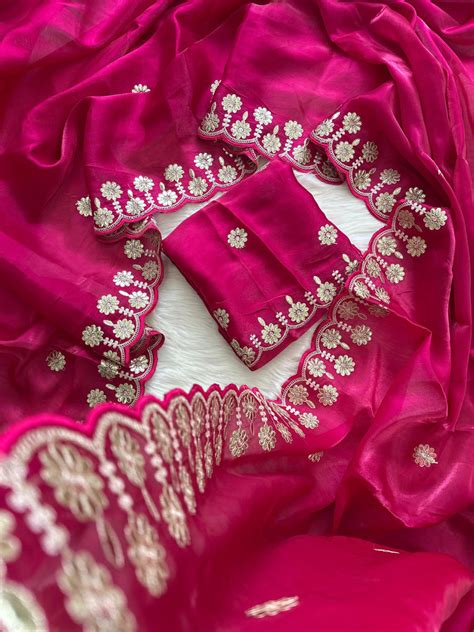 Magenta Saree with Beautiful Jaipuri Gota Work – Complete wi