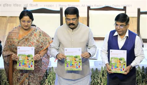 Dharmendra Pradhan launches NCF for children 5-8 years of age; here's ...
