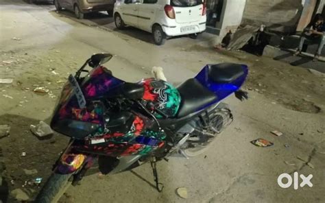R15 version 2 - Motorcycles - 1825522838