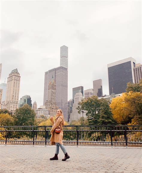 Walking the Length of Manhattan (13+ miles) - Hattie Kolp