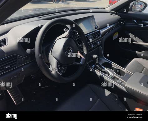 Honda accord hi-res stock photography and images - Alamy