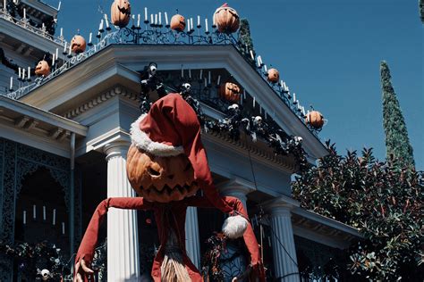 [100+] Disney Halloween Wallpapers | Wallpapers.com