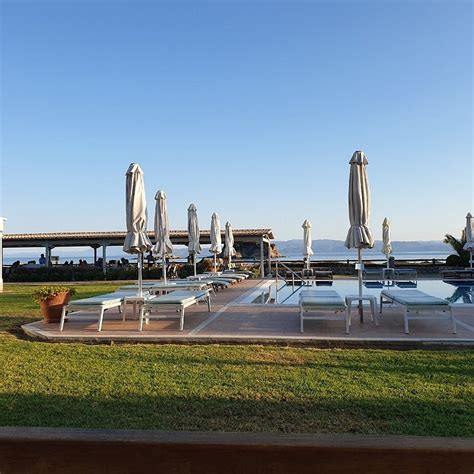 TROULOS BAY HOTEL (Skiathos) - Hotel Reviews & Photos - Tripadvisor