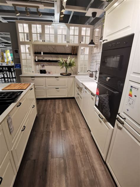 Best IKEA Floor Mirrors Compared – IKORNNES, KNAPPER and KARMSUND