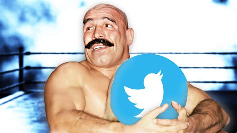 The Epic Showdown of Iron Sheik vs. Hulk Hogan! - Pro Wrestling Stories