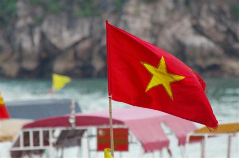 Flag of Vietnam - Vietnam Travel Guide