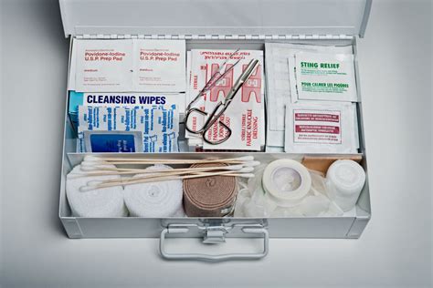 Making a First Aid Kit 的图像结果