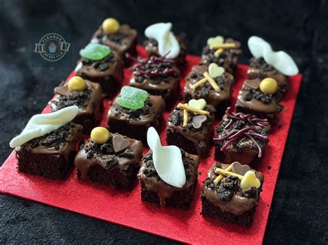 The Addams Family Cake Bites | Addams Family Values