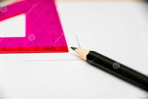 Using Pencil for Measurement 的图像结果