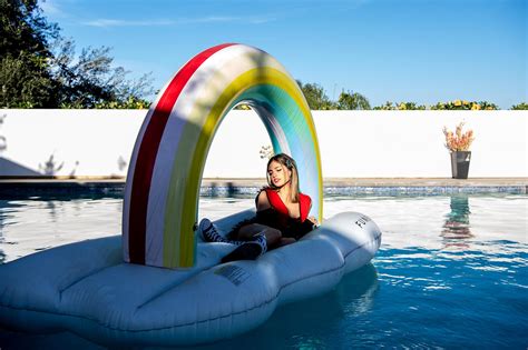 The real lives of Familia Fuego, the all-Latino TikTok house - Los Angeles Times