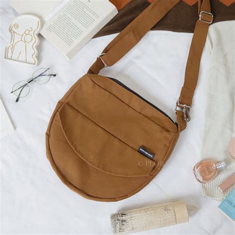 Brown Sling Bag – PLOR