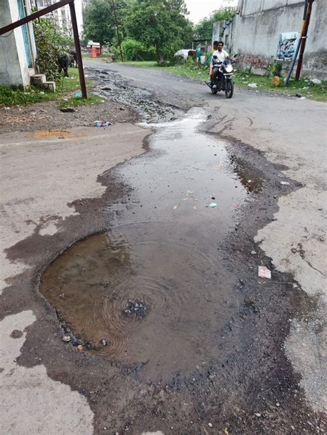 A rupture in a drinking water line in a new settlement in the city ...