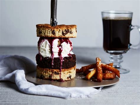 Heck's Cafe Restaurant in Avon, Ohio City, and Beachwood