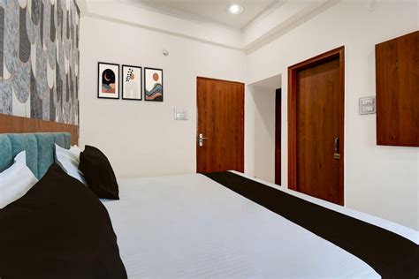 HOTEL O DC GRAND, Flagship Varanasi, Book @ ₹2269 - OYO