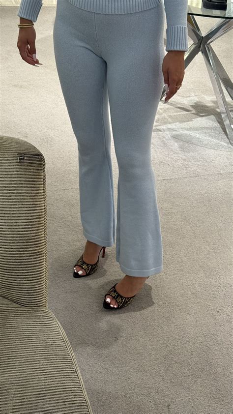 Camilla Araújo feet | FeetDatabase.com