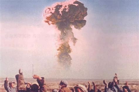 中国最初制造原子弹有多艰难？硬是用土办法打破西方先进技术！_原子核