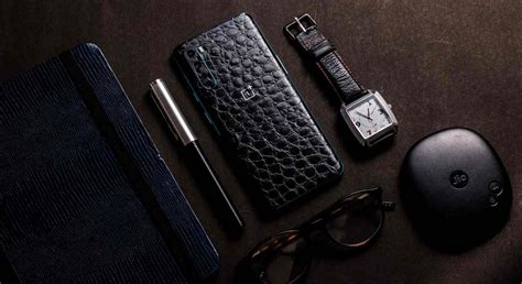 Black Croc Leather Mobile Wrap/Samsung Galaxy Note 10 Skins, Wraps ...