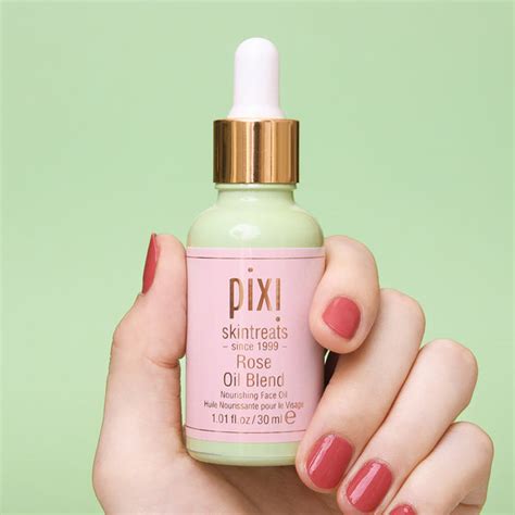 Rose Oil Blend - Nourishing Youth-Preserving Facial Oil - Pixi Beauty ...