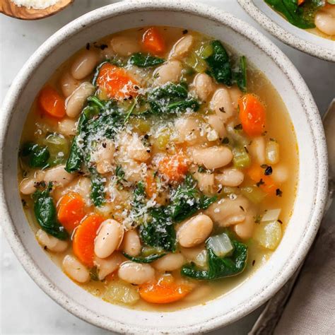 Easy White Bean Soup Recipe