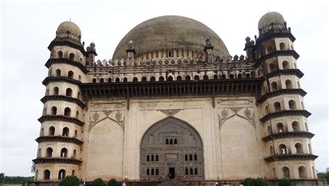 Bijapur Part 1 - The Tale of Three Tombs