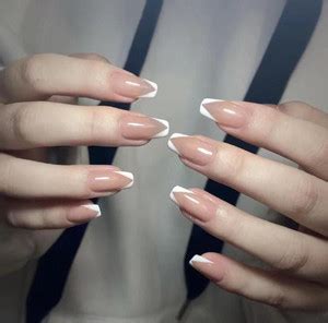 The Pink Truck Set of 24 Artificial Reusable Nails in Dark Pink french ...