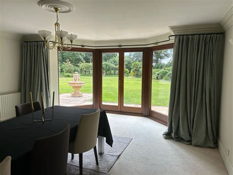 Truly Affordable, Luxurious Curtain Poles For Your Bay Window