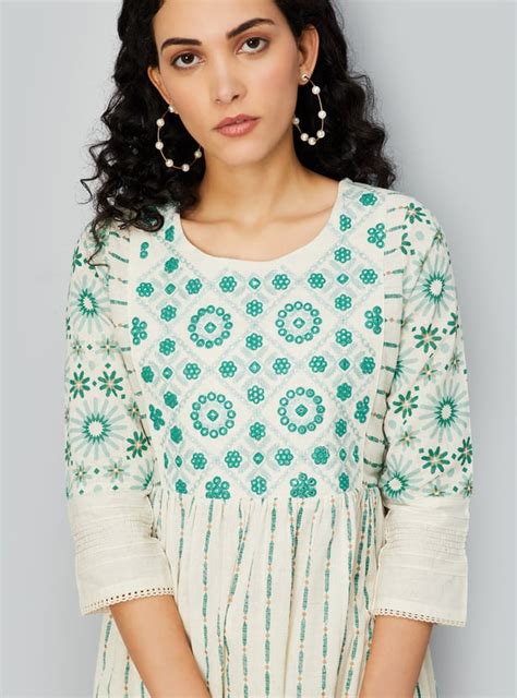 Buy Women Embroidered Yoke Straight Kurta Online at just Rs. 999.0 ...