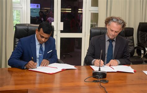 Entering into the agreement between Ministry of Environment and German ...