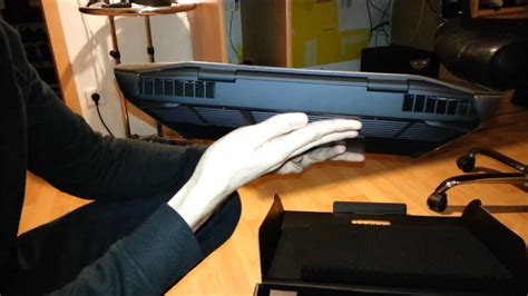 Alienware M15 R3 Unboxing in Hindi 的图像结果