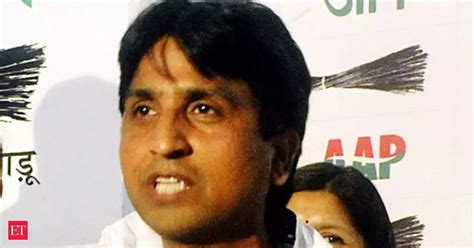 AAP woman volunteer seeks public clarification from Kumar Vishwas on ...
