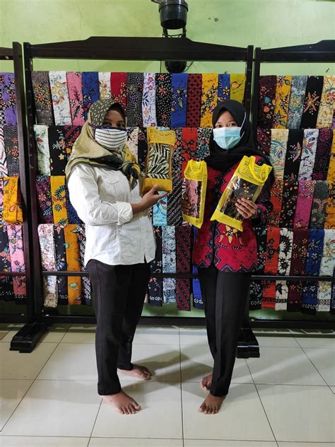 Batik Tulis Bakaran Bu Sri P.Sarni (Juwana) - 2022 What to Know Before ...