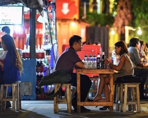 泰国曼谷街头几乎快被中文“覆盖”了|曼谷|泰国|中文_新浪新闻