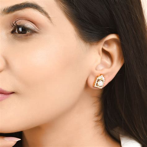 White Pearls Beaded Stud Earrings – VOYLLA