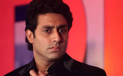 ऐश्वर्या से तलाक की अफवाहों के बीच वायरल हुआ अभिषेक बच्चन का हमशक्ल ...