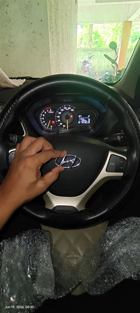 BuBu Car Steering Original Logo for Hyundai Car (Replica of a Brand ...