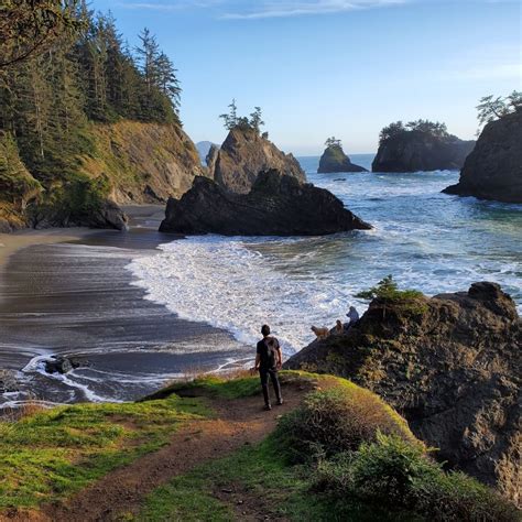 The 10 Best Day Hikes to Explore on The Oregon Coast