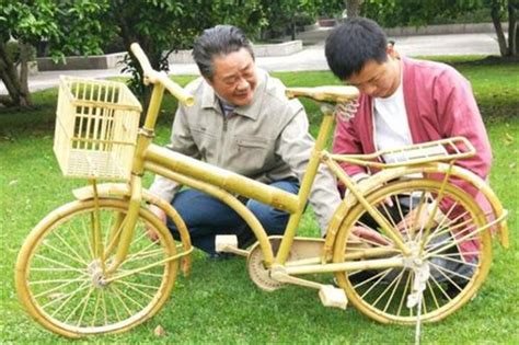广西小伙用竹子造自行车出口上万辆引关注，回应：安全有保障，可使用5到10年|自行车|广西_新浪科技_新浪网
