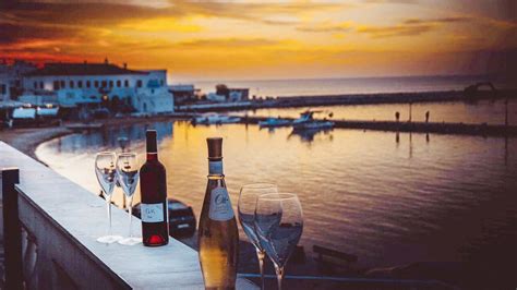 Mykonos Old Harbor Front Suite with Balcony Mykonos: Mykonos Town ...