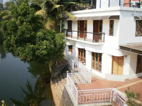 KUMARAKOM GUEST HOUSE (Kottayam, Kerala) - Hotel Reviews & Photos ...