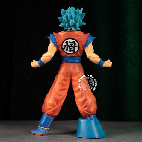 D1-GOGETA SS BLUE ACTION FIGURE – The World Of Nerds