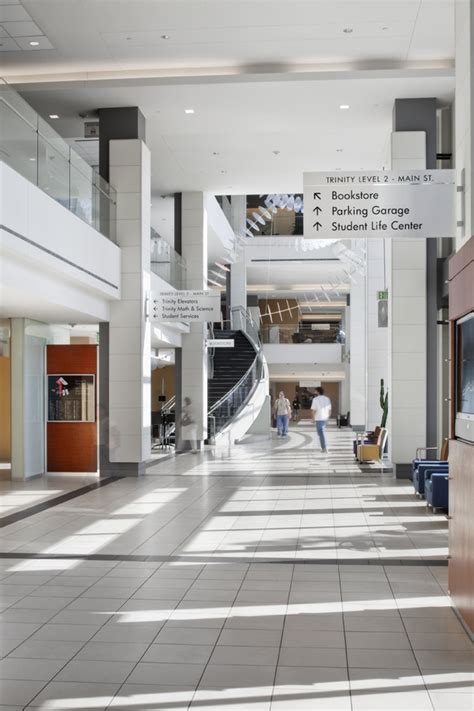 Tarrant County College District Trinity River Campus - The Beck Group