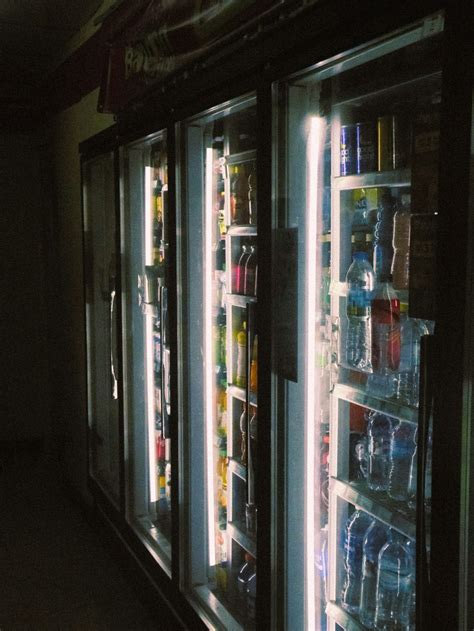 How to Maximize Space with Commercial Beverage Coolers