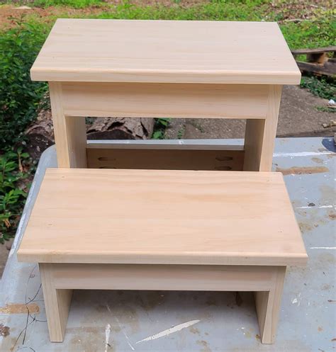 Simple wood step stool » Famous Artisan